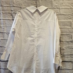 Bluse in Weiss „Mit grossem Kragen“