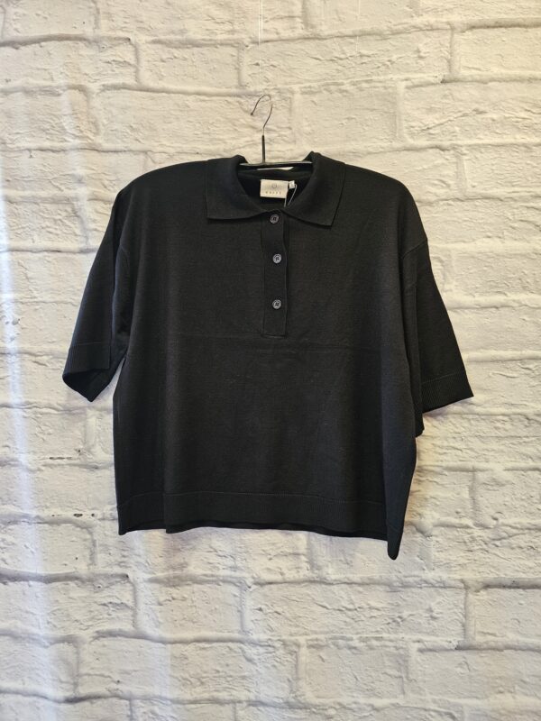 Kurzer Pulli KAFFE in Schwarz "Mit Kragen"