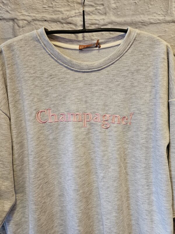 Sweatshirt mit Kurzarm "Hellgrau mit rosa Schriftzug" – Bild 2