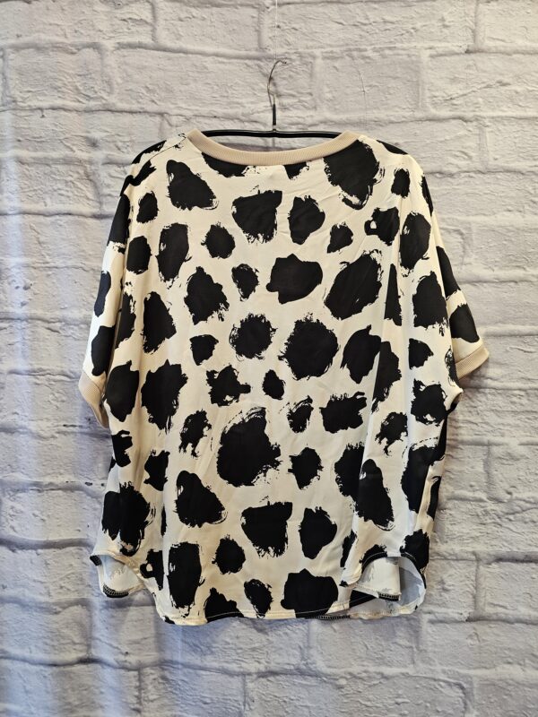 Viskoseshirt mit Kurzarm "Beige /Schwarz" – Bild 3