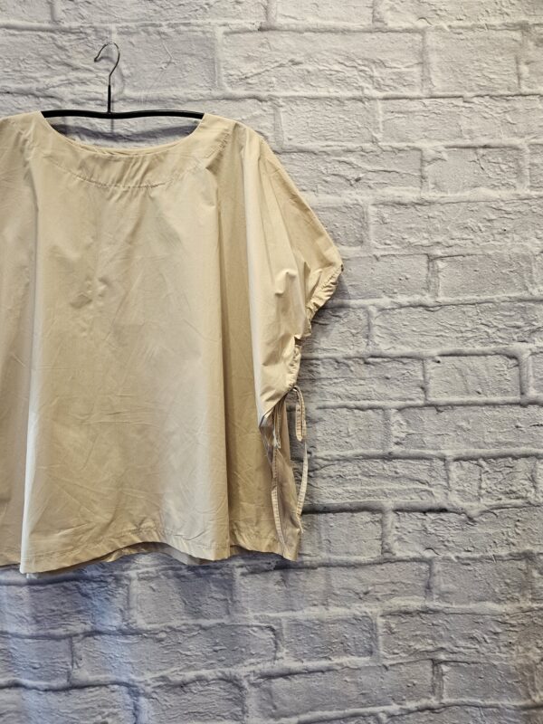 Baumwollbluse "Beige" – Bild 2