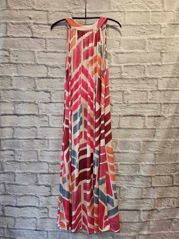Langes Neckholderkleid "Pink gemustert"