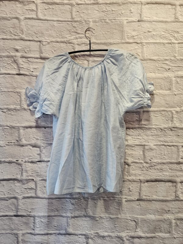 Bluse in Hellblau "Mit Volants" – Bild 3