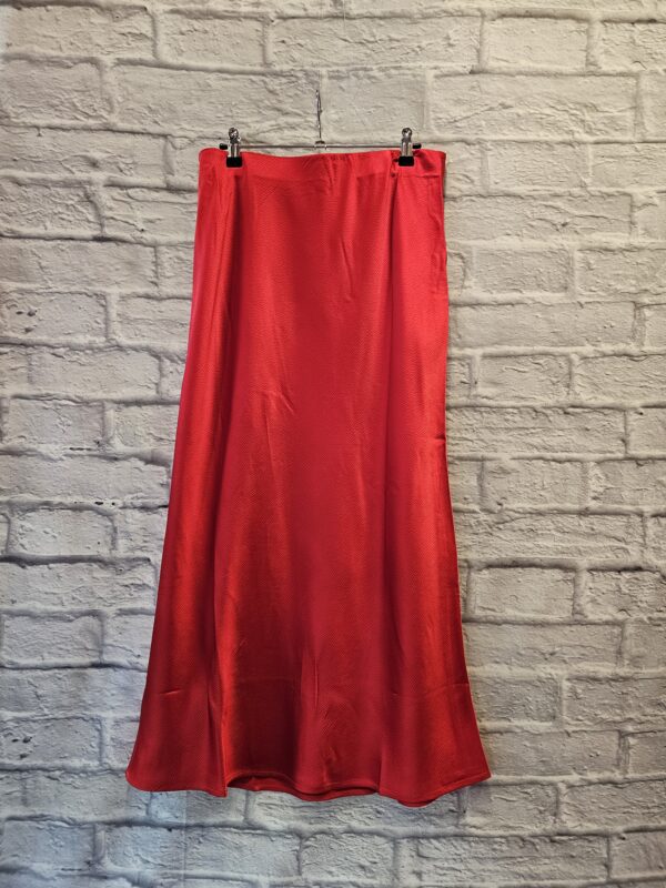 Satinrock von KAFFE "Rot"