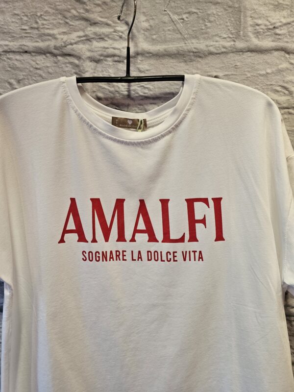 Weisses Shirt mit rotem Schriftzug "AMALFI" – Bild 2