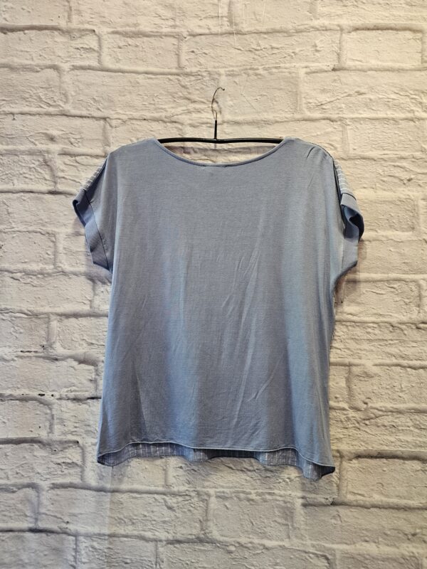 Shirt in Jeansblau "Mit weissen Streifen" – Bild 3