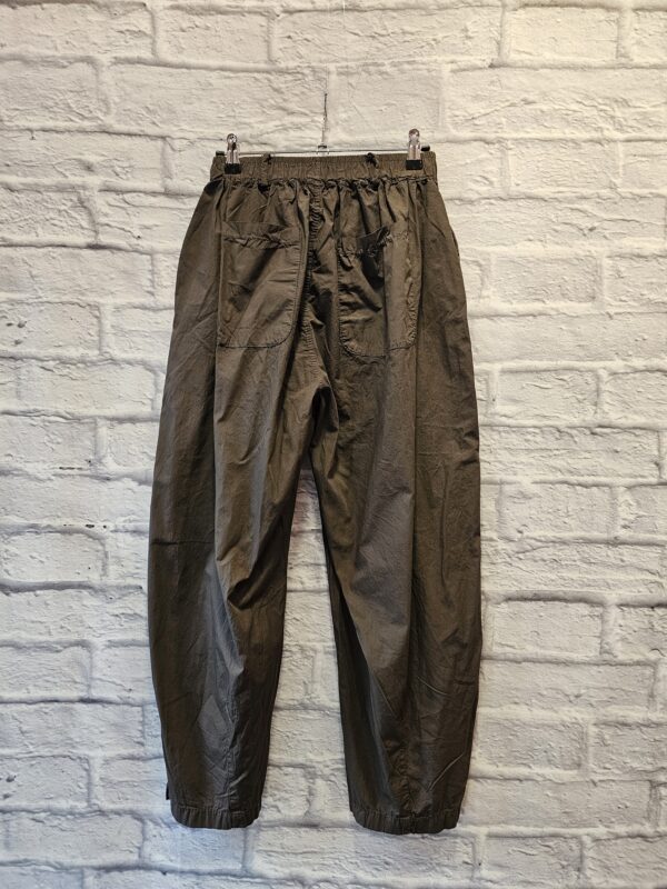 Leichte Baumwollhose "Braun" – Bild 3