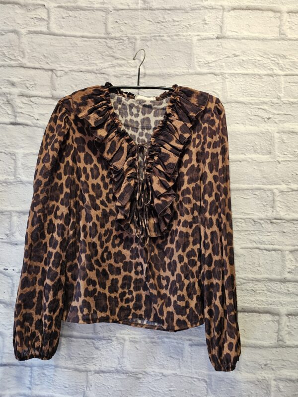 Leobluse "Mit Volants"