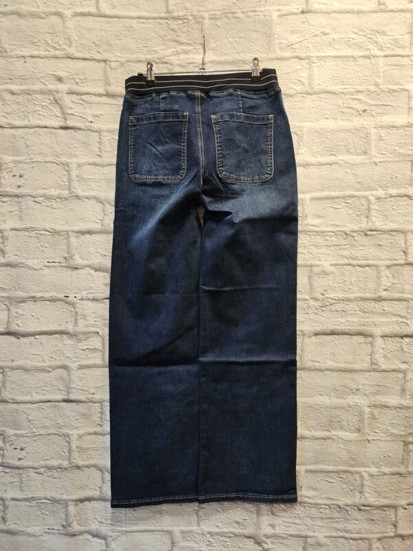 Weite Jeans "Dunklere Waschung" – Bild 3