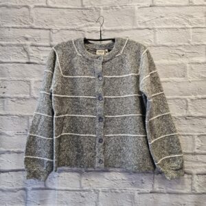 Strickjacke FRANSA „Grau mit hellem Streifen“