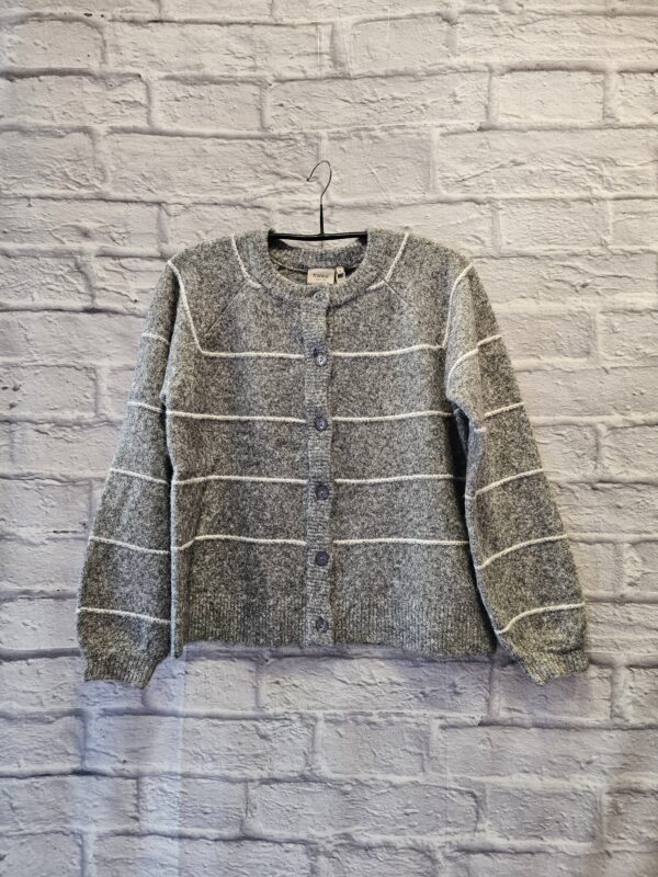 Strickjacke FRANSA "Grau mit hellem Streifen"