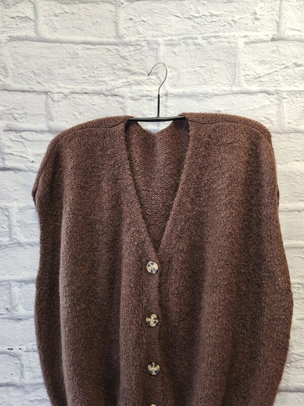 Strickweste in Braun "Oversize" – Bild 2