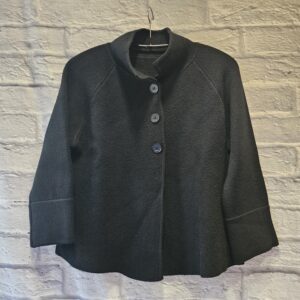 Strickjacke mit drei Knöpfen „Schwarz“