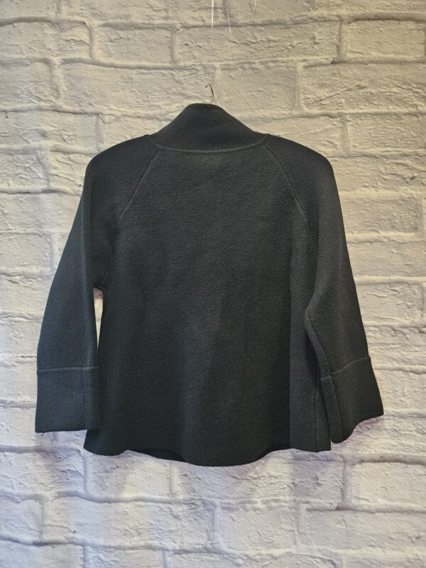 Strickjacke mit drei Knöpfen "Schwarz" – Bild 3