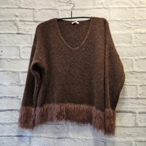 Pulli in Braun „Puschelabschluss an Armen und Saum“