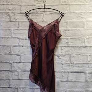 Kurzes Top mit Spitze „Bordeaux“