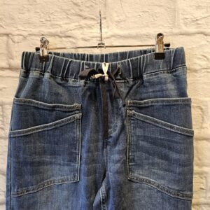 Jeans „Mit aufgesetzten Taschen“